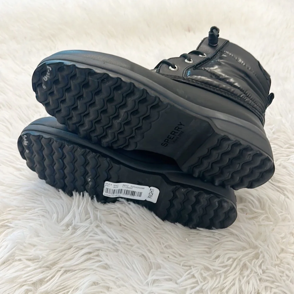 NEW $120 SPERRY Maritime Black Nylon Snow Boots women size 6